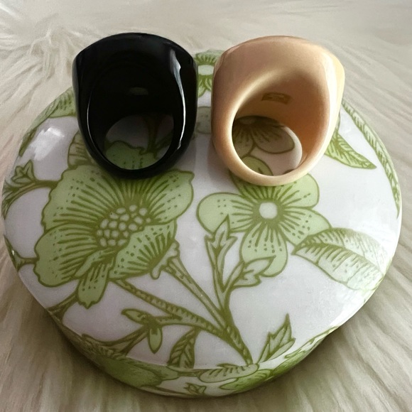 2 IPPOLITA rings plus Tiffany & Co. Clinique piece - Picture 6 of 16